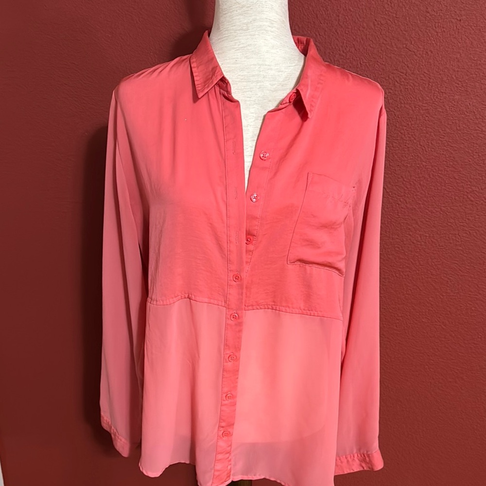 Women's Pink Button-Up Blouse